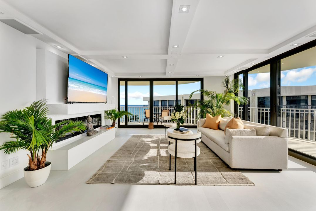 待售: $1,995,000 (2 贝兹, 2 浴室, 1740 平方英尺)