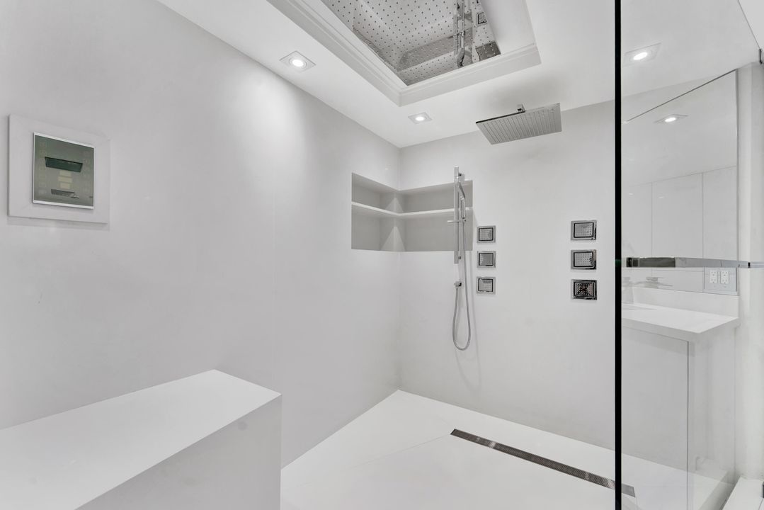 待售: $1,995,000 (2 贝兹, 2 浴室, 1740 平方英尺)