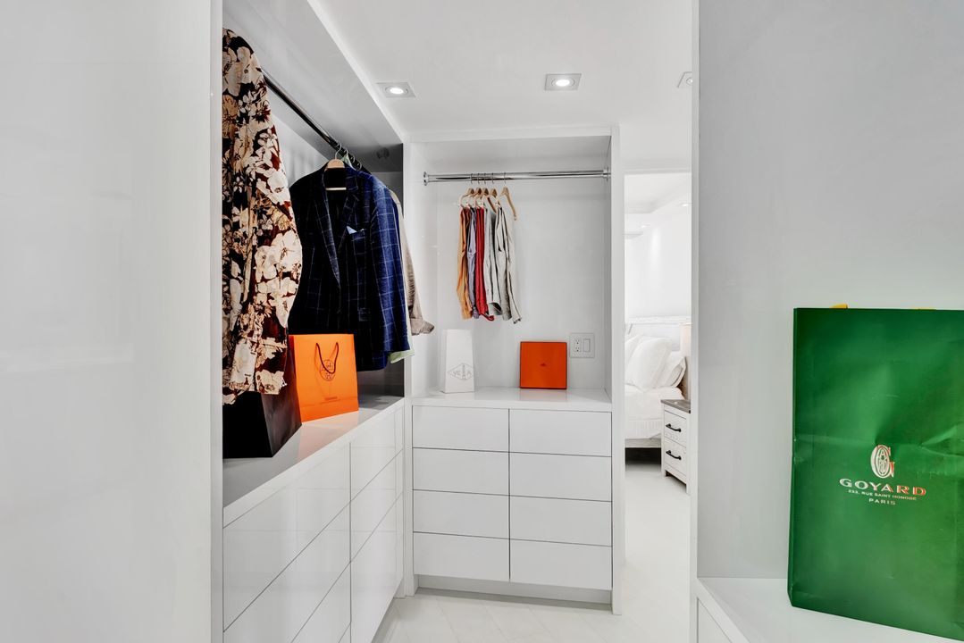 待售: $1,995,000 (2 贝兹, 2 浴室, 1740 平方英尺)