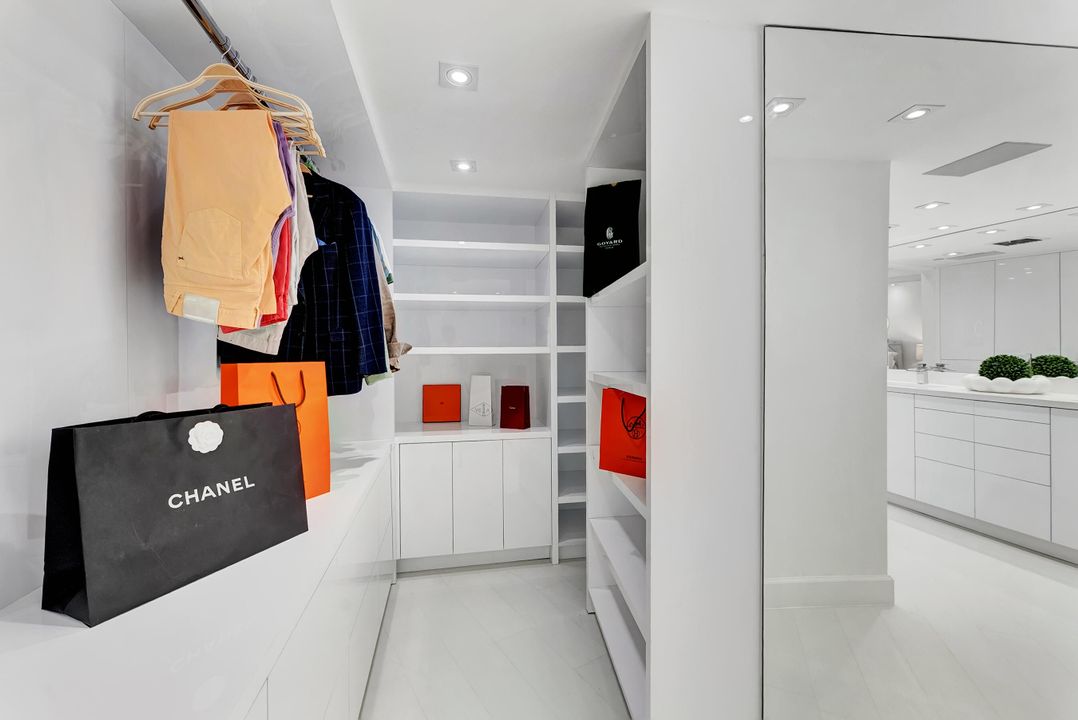 待售: $1,995,000 (2 贝兹, 2 浴室, 1740 平方英尺)