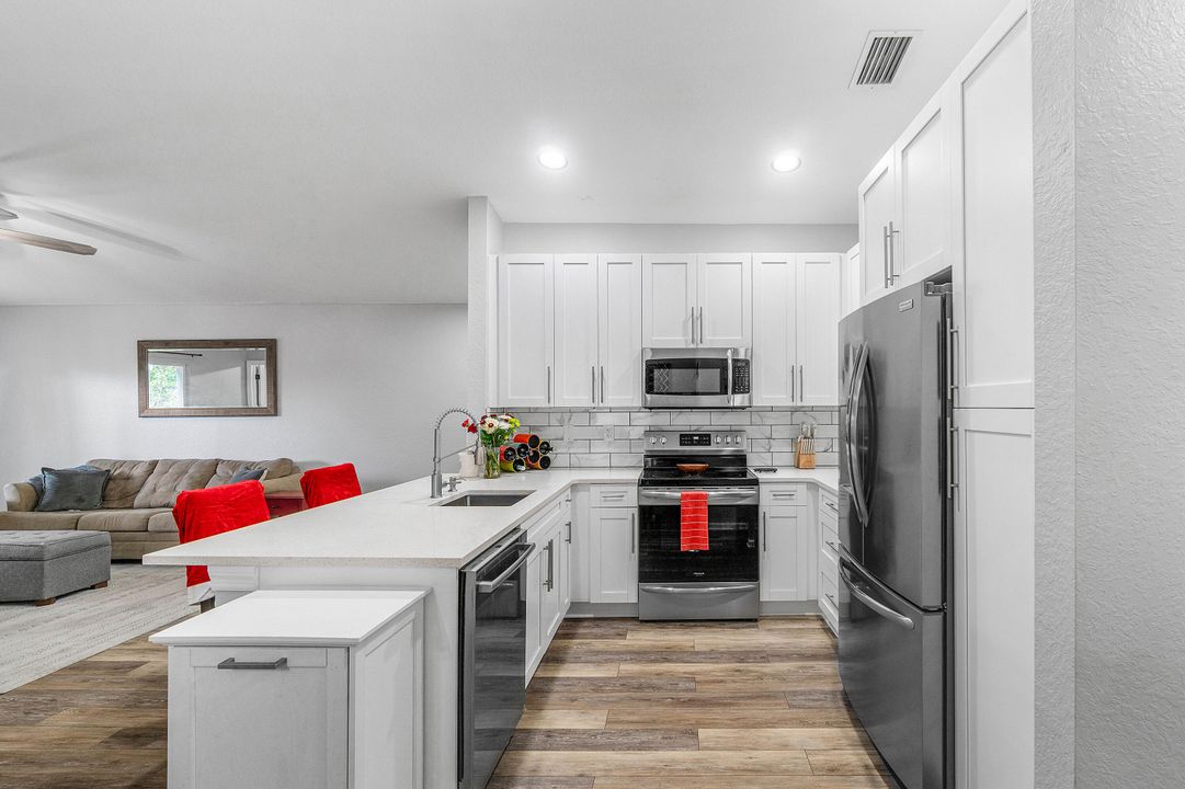 En Venta: $449,900 (3 camas, 2 baños, 1248 Pies cuadrados)