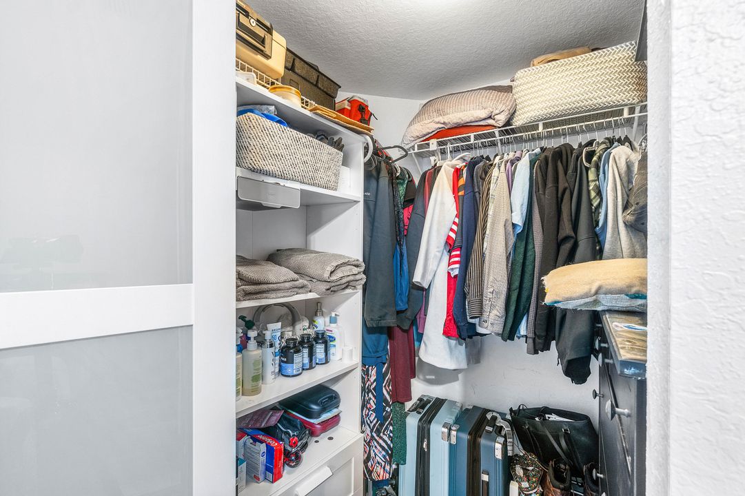 En Venta: $449,900 (3 camas, 2 baños, 1248 Pies cuadrados)