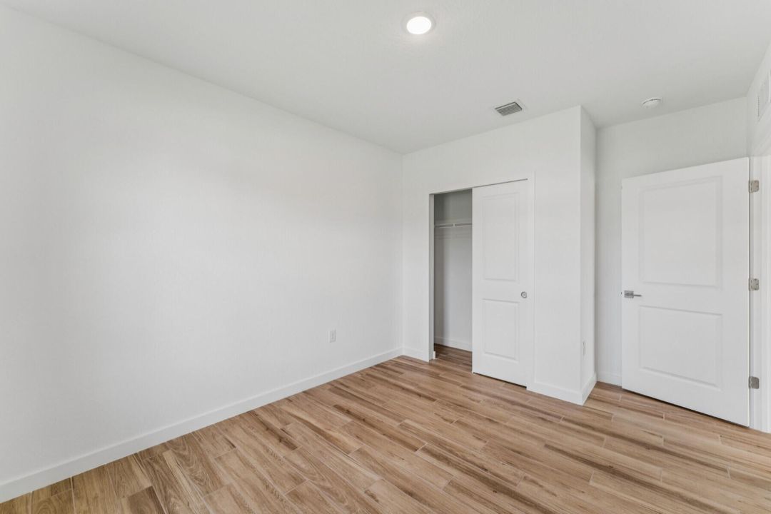 На продажу: $519,995 (4 спален, 3 ванн, 2094 Квадратных фут)