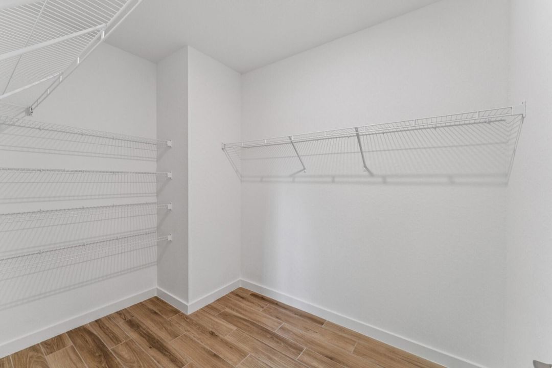 На продажу: $519,995 (4 спален, 3 ванн, 2094 Квадратных фут)