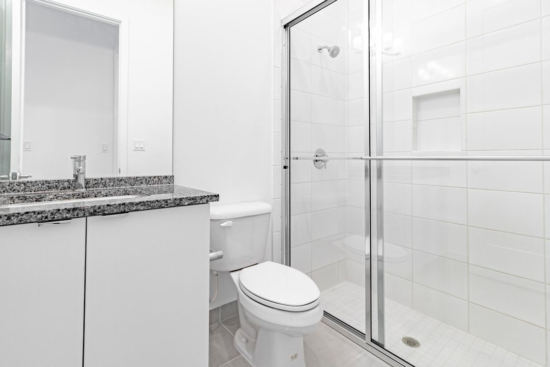 For Sale: $1,825,000 (5 beds, 7 baths, 4605 Square Feet)