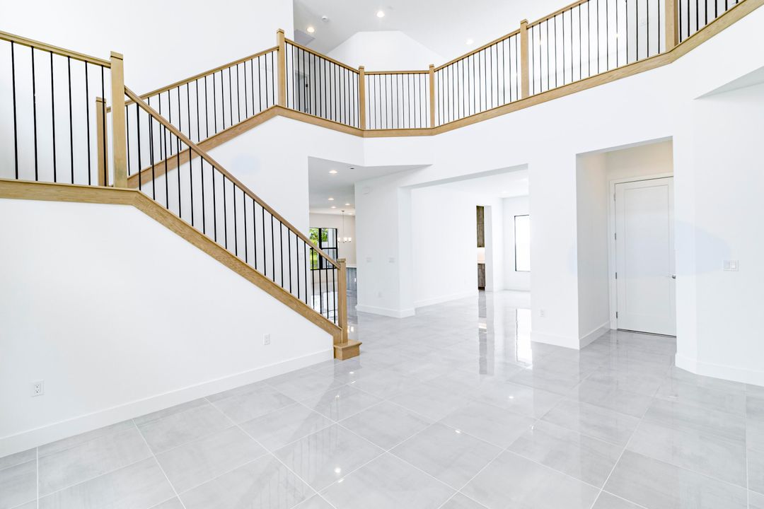 For Sale: $1,825,000 (5 beds, 7 baths, 4605 Square Feet)