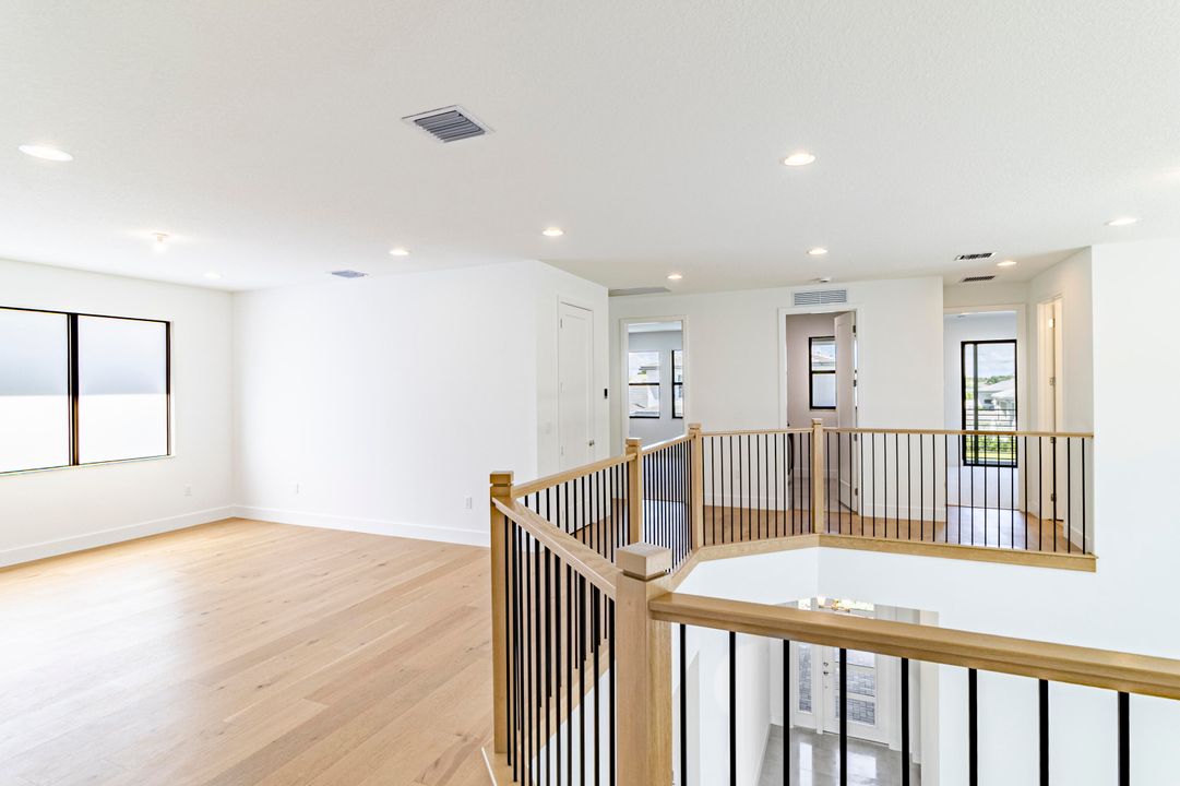 For Sale: $1,825,000 (5 beds, 7 baths, 4605 Square Feet)