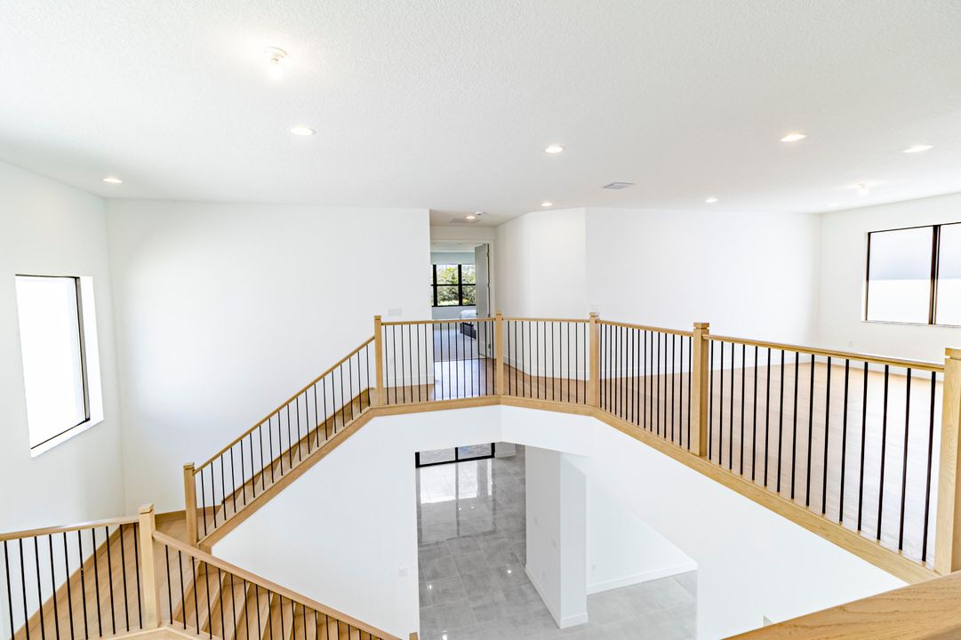 For Sale: $1,825,000 (5 beds, 7 baths, 4605 Square Feet)