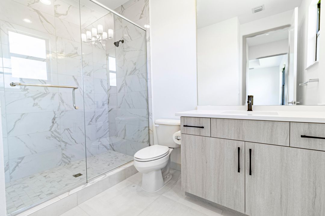 For Sale: $1,825,000 (5 beds, 7 baths, 4605 Square Feet)