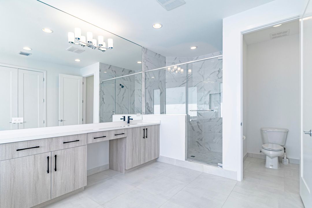 For Sale: $1,825,000 (5 beds, 7 baths, 4605 Square Feet)