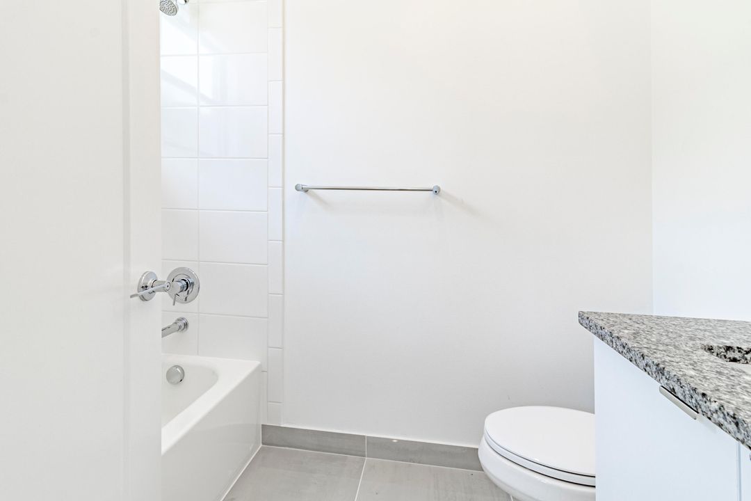 For Sale: $1,825,000 (5 beds, 7 baths, 4605 Square Feet)