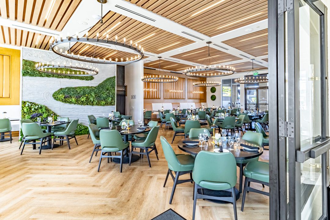 For Sale: $1,825,000 (5 beds, 7 baths, 4605 Square Feet)