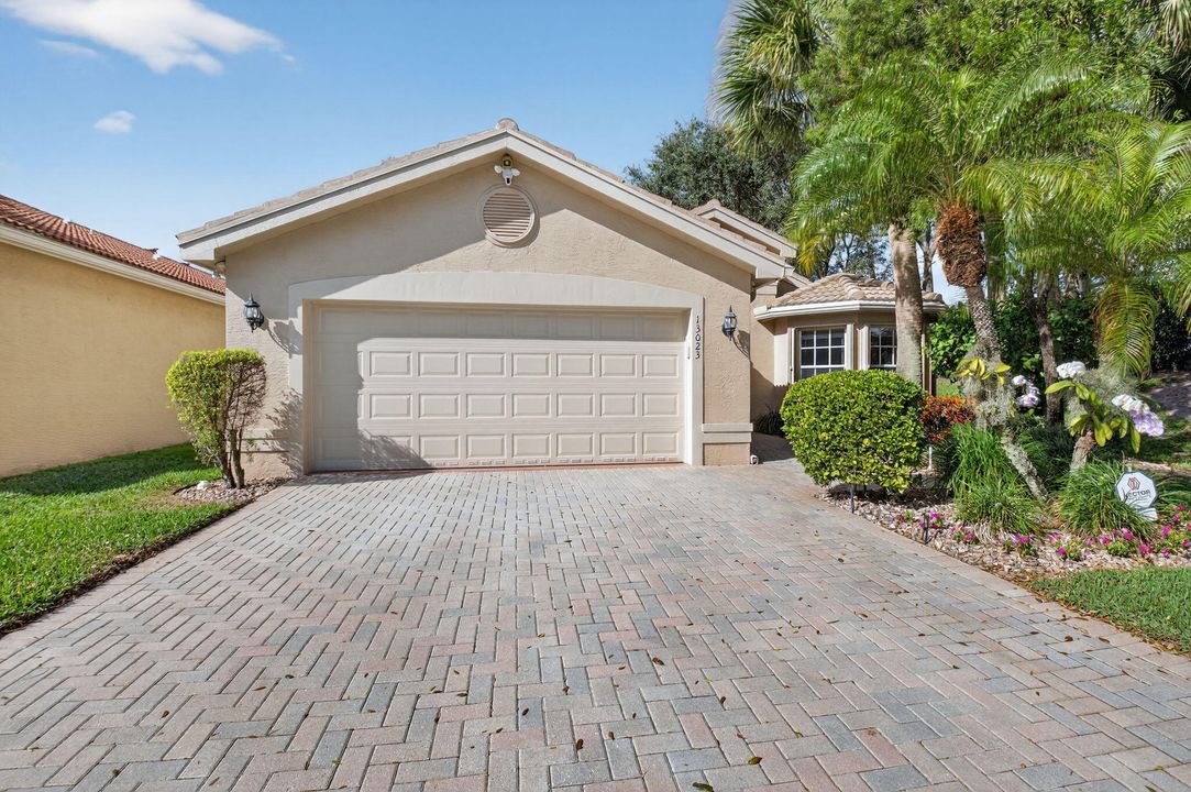 На продажу: $486,000 (3 спален, 2 ванн, 1670 Квадратных фут)