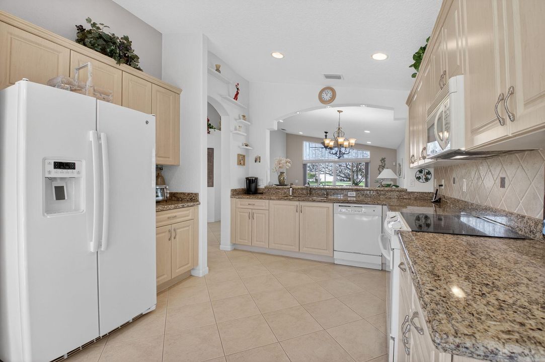 На продажу: $486,000 (3 спален, 2 ванн, 1670 Квадратных фут)