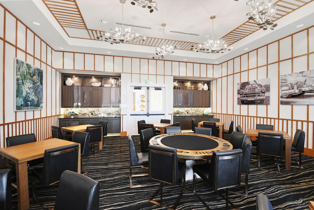 For Sale: $1,825,000 (5 beds, 7 baths, 4605 Square Feet)