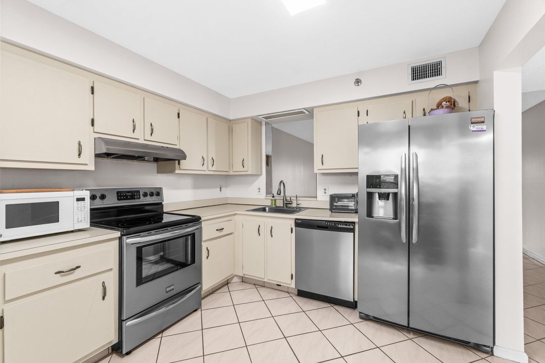 En Venta: $144,900 (2 camas, 2 baños, 1060 Pies cuadrados)