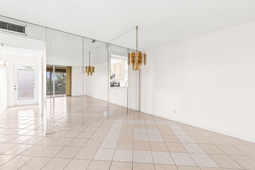 En Venta: $144,900 (2 camas, 2 baños, 1060 Pies cuadrados)