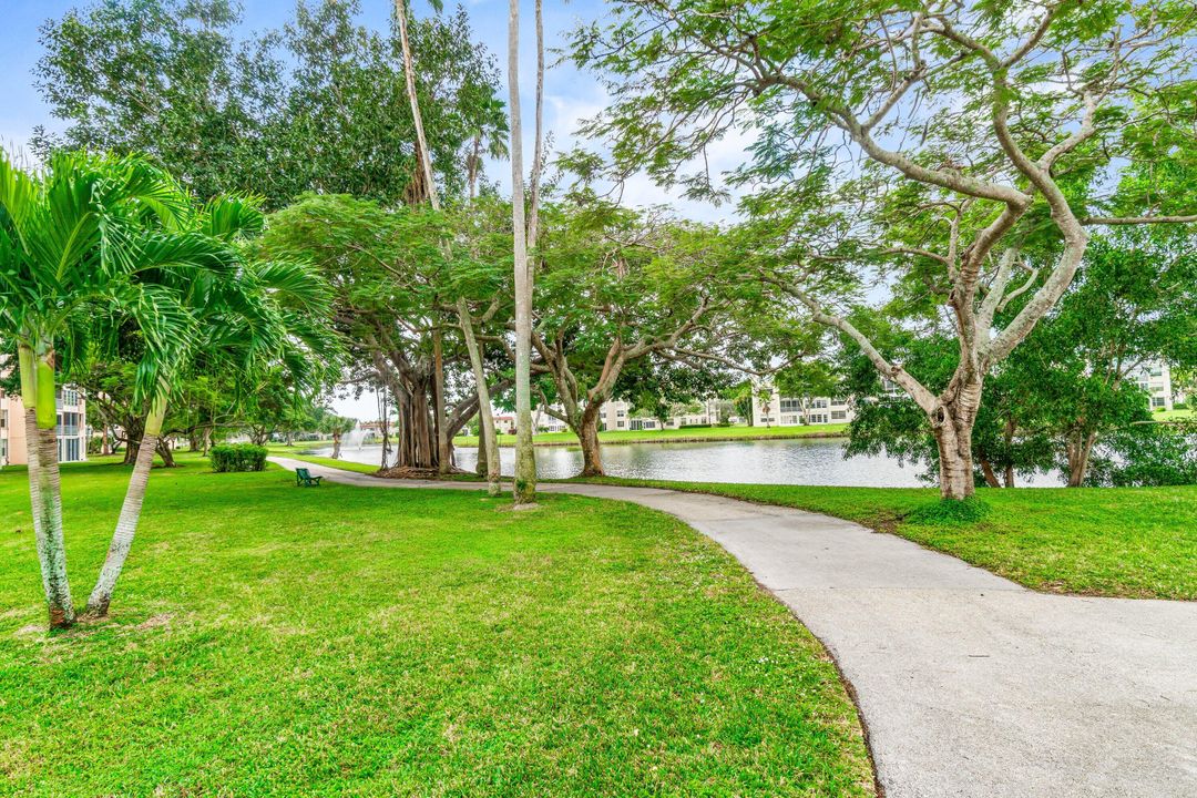 En Venta: $144,900 (2 camas, 2 baños, 1060 Pies cuadrados)