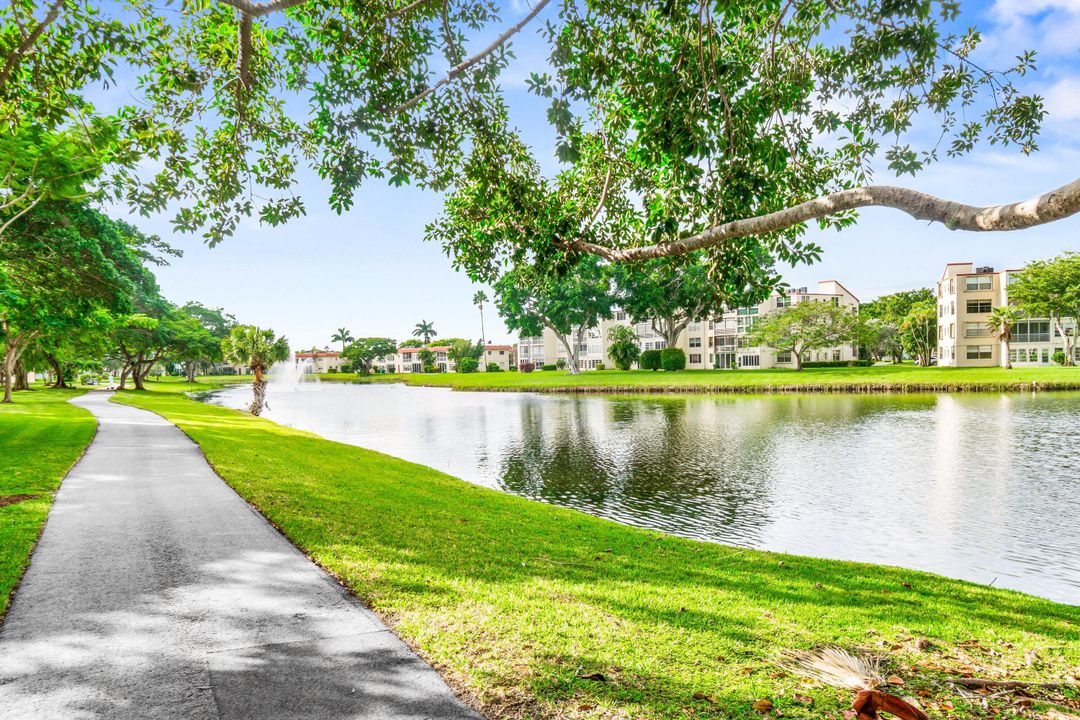 En Venta: $144,900 (2 camas, 2 baños, 1060 Pies cuadrados)