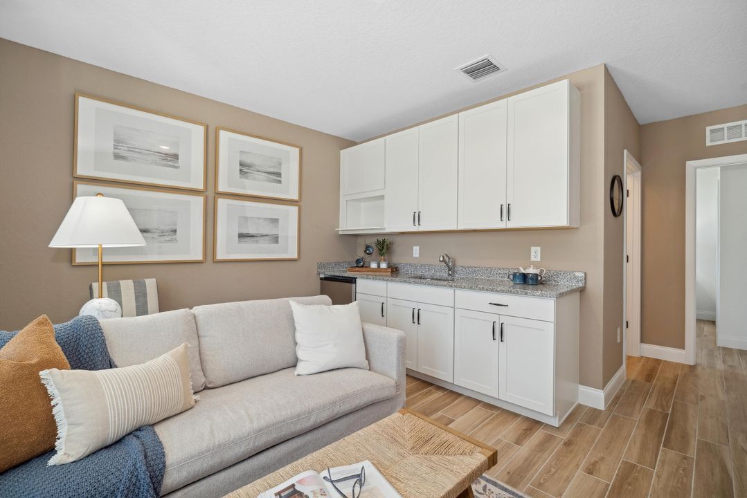 На продажу: $519,995 (4 спален, 3 ванн, 2094 Квадратных фут)