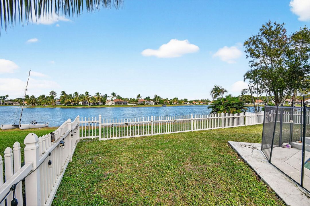 На продажу: $675,000 (4 спален, 2 ванн, 2317 Квадратных фут)