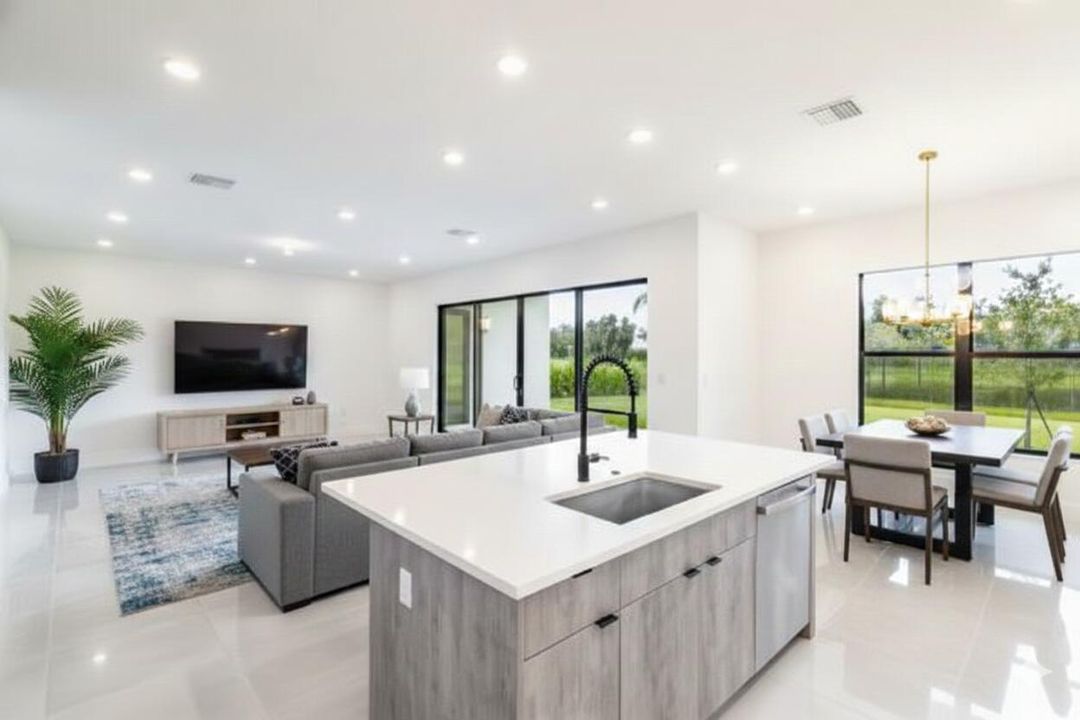 For Sale: $1,825,000 (5 beds, 7 baths, 4605 Square Feet)