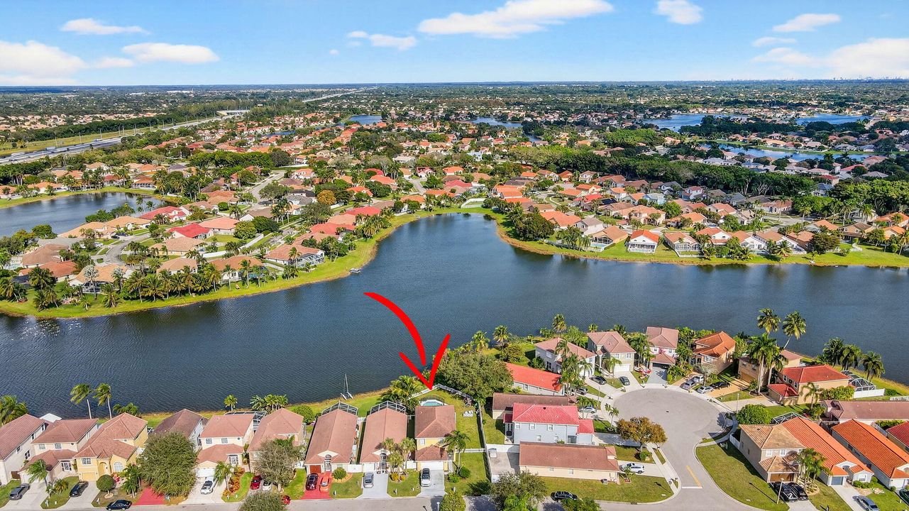 На продажу: $675,000 (4 спален, 2 ванн, 2317 Квадратных фут)