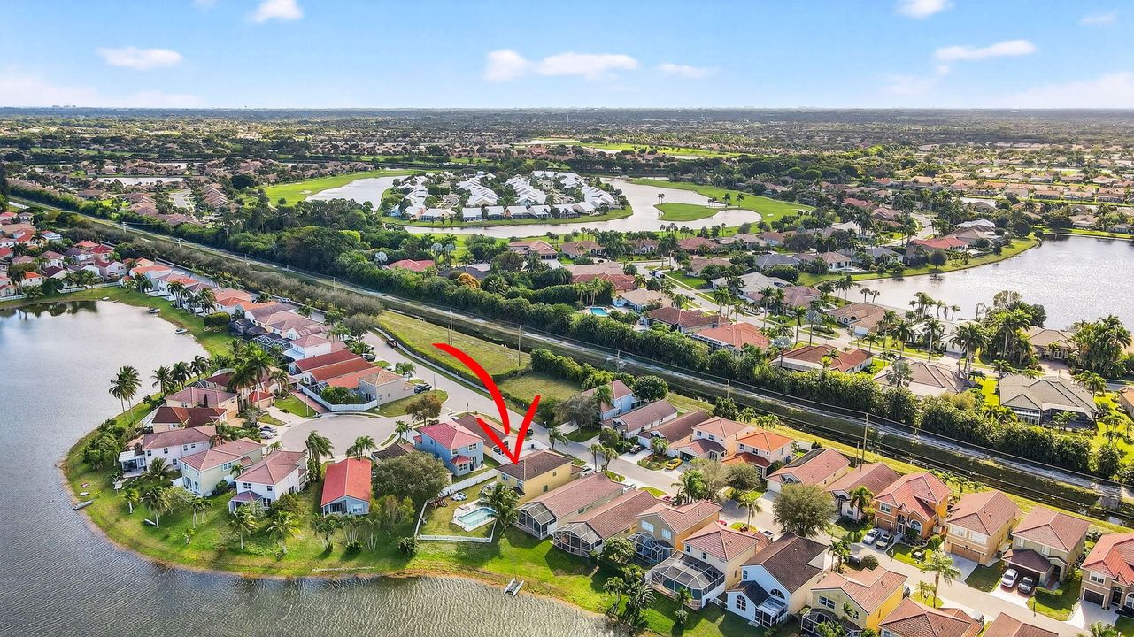 На продажу: $675,000 (4 спален, 2 ванн, 2317 Квадратных фут)