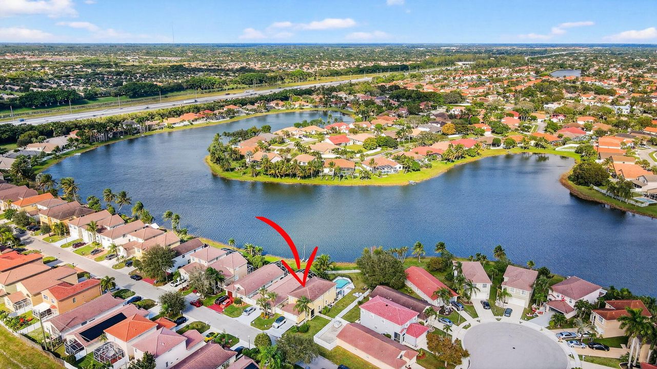 На продажу: $675,000 (4 спален, 2 ванн, 2317 Квадратных фут)