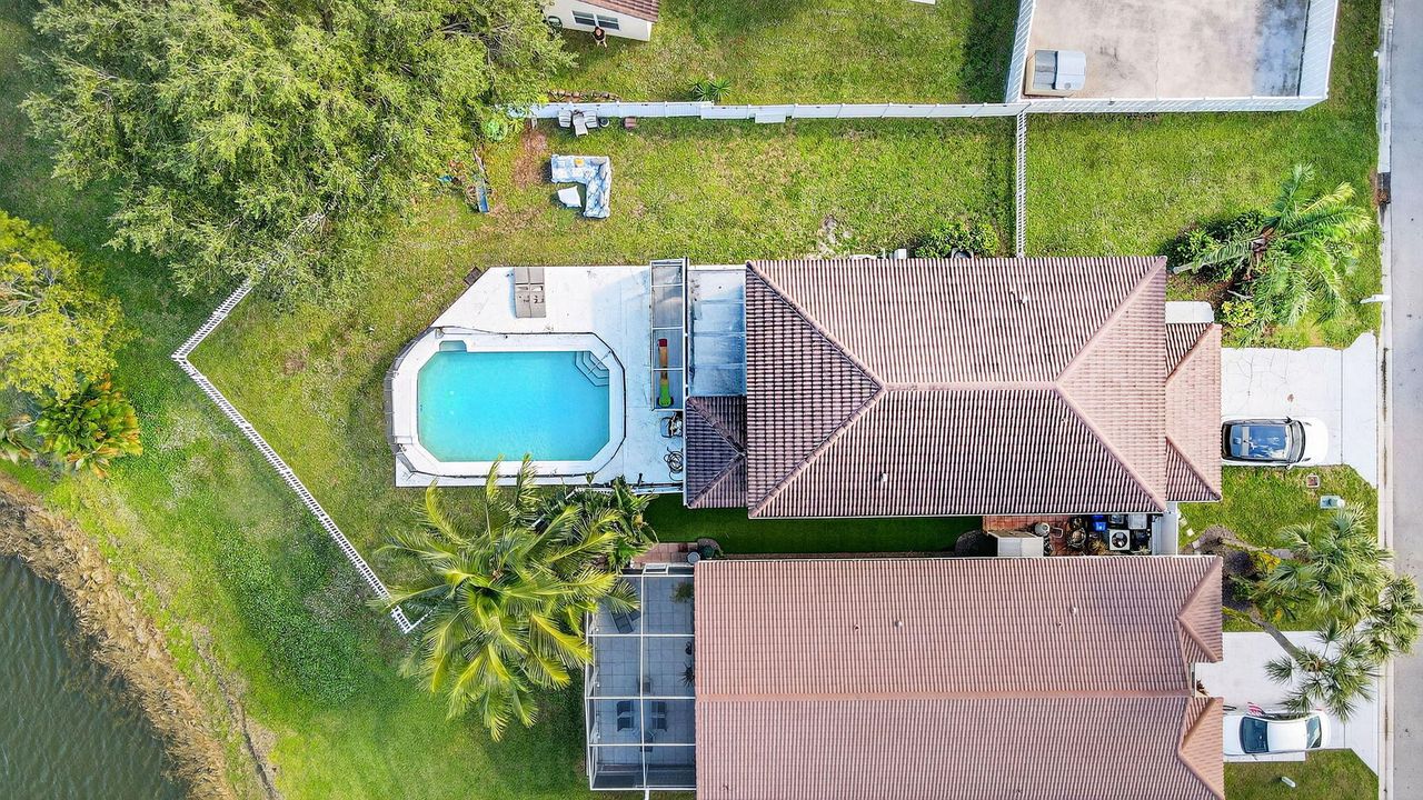 На продажу: $675,000 (4 спален, 2 ванн, 2317 Квадратных фут)