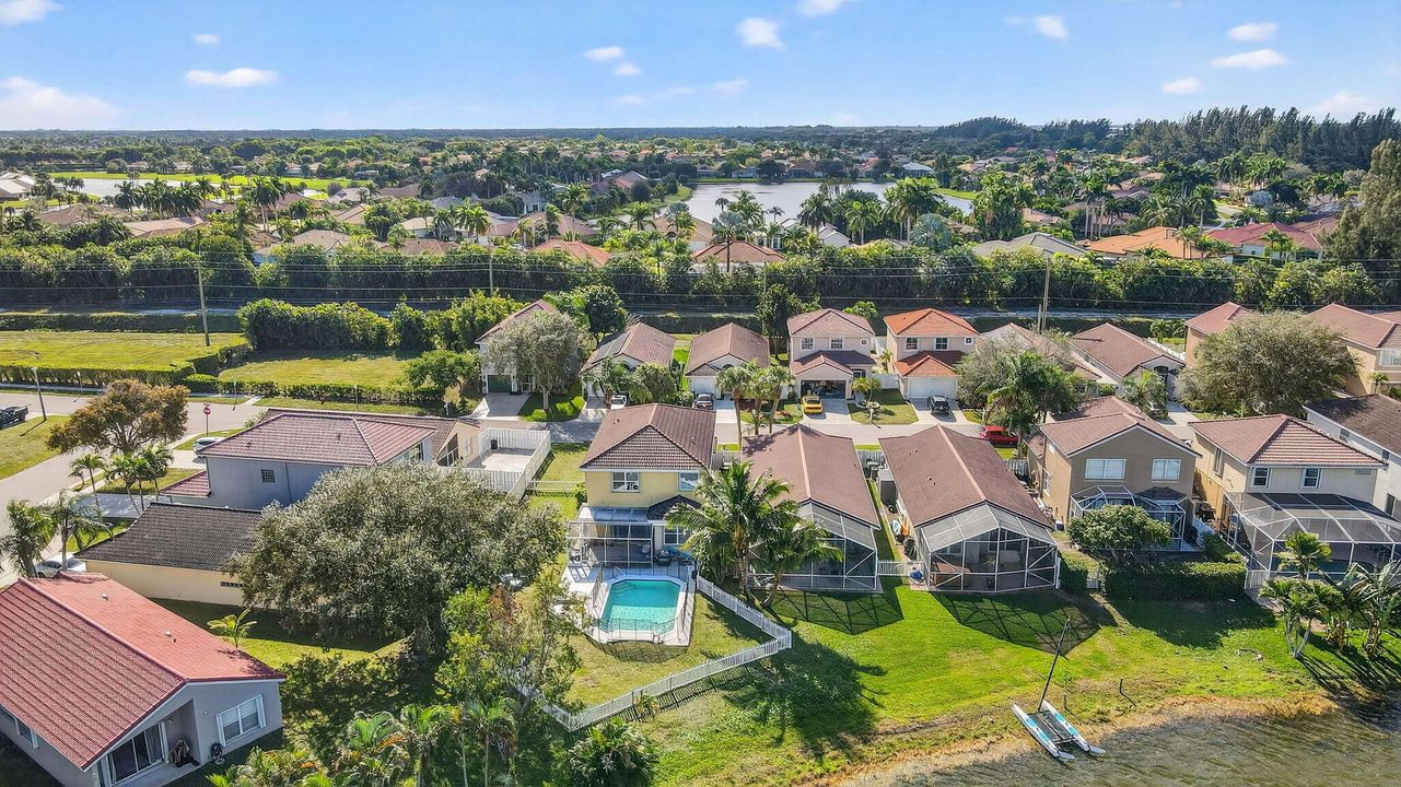 На продажу: $675,000 (4 спален, 2 ванн, 2317 Квадратных фут)