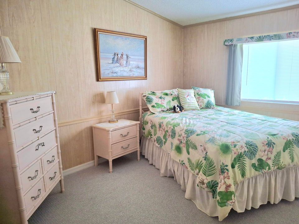 待售: $164,900 (2 贝兹, 2 浴室, 1340 平方英尺)