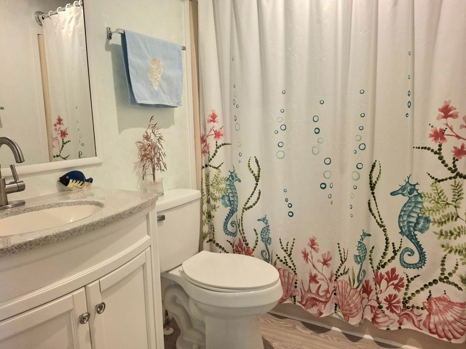 待售: $164,900 (2 贝兹, 2 浴室, 1340 平方英尺)