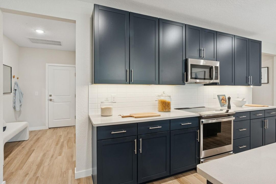 待售: $569,995 (4 贝兹, 3 浴室, 2350 平方英尺)