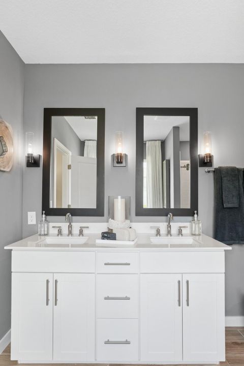 待售: $569,995 (4 贝兹, 3 浴室, 2350 平方英尺)