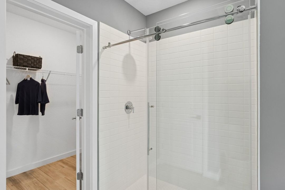 待售: $569,995 (4 贝兹, 3 浴室, 2350 平方英尺)