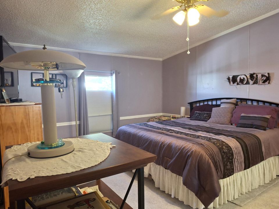 待售: $164,900 (2 贝兹, 2 浴室, 1340 平方英尺)