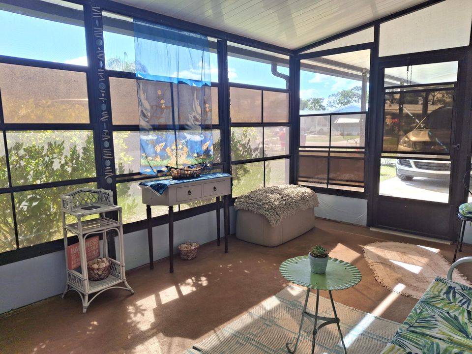 待售: $164,900 (2 贝兹, 2 浴室, 1340 平方英尺)