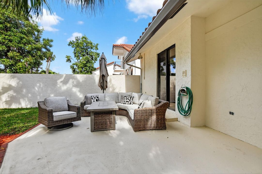 For Sale: $635,000 (2 beds, 2 baths, 1644 Square Feet)