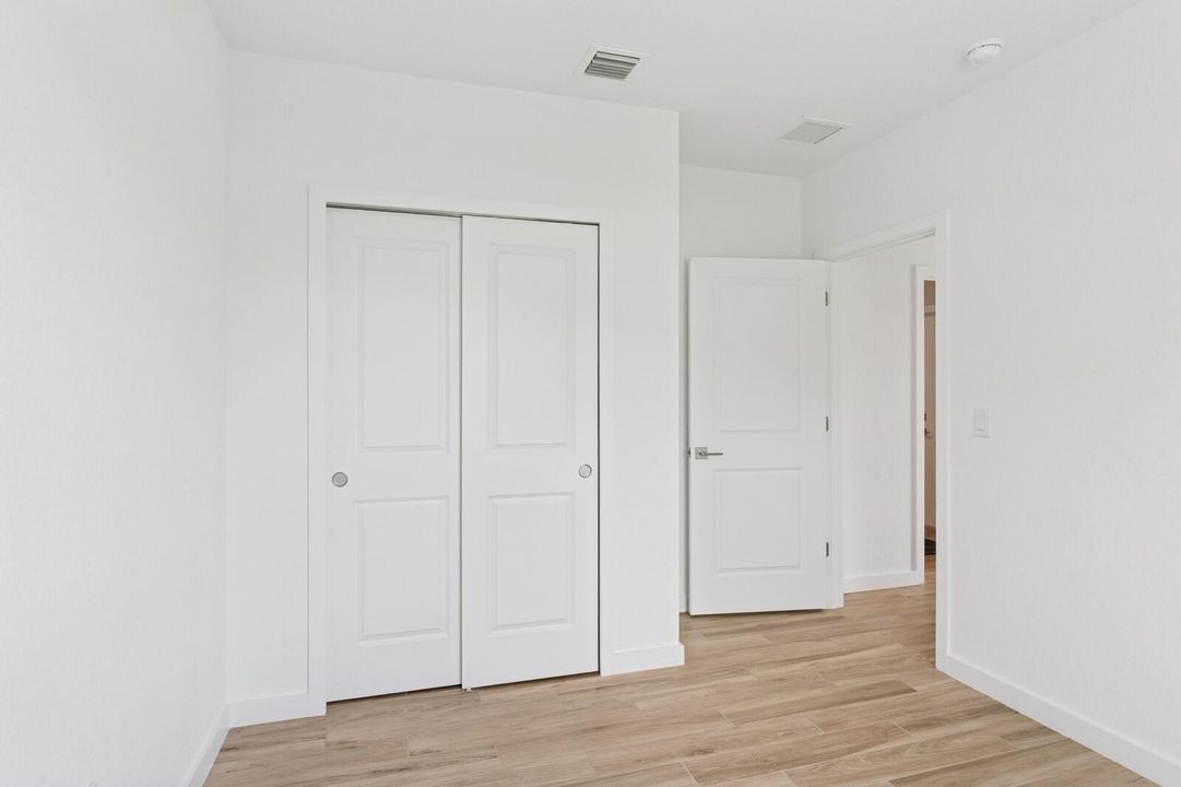 待售: $579,995 (4 贝兹, 3 浴室, 2350 平方英尺)