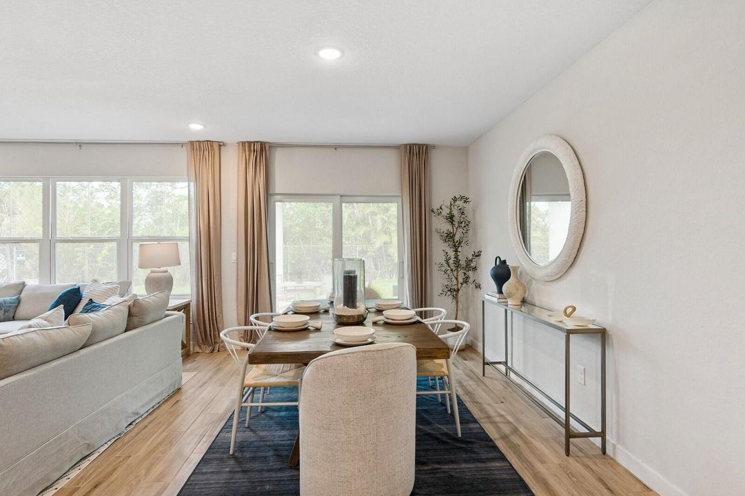 待售: $579,995 (4 贝兹, 3 浴室, 2350 平方英尺)