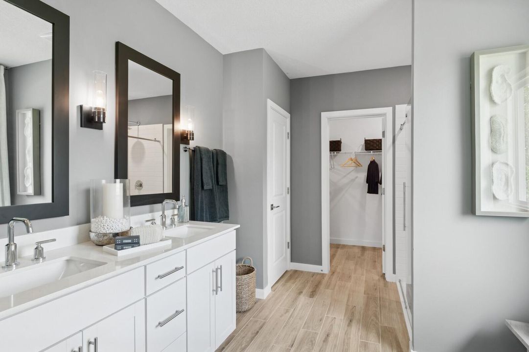 待售: $579,995 (4 贝兹, 3 浴室, 2350 平方英尺)