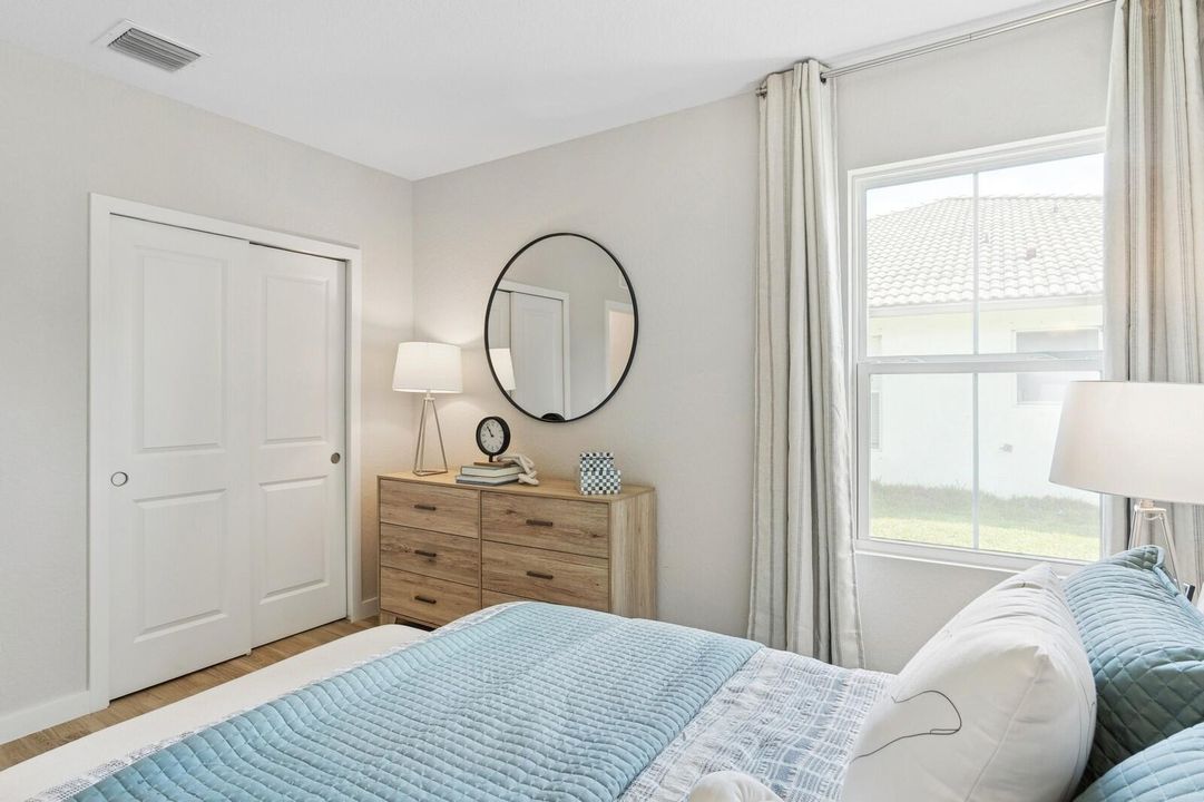 待售: $579,995 (4 贝兹, 3 浴室, 2350 平方英尺)