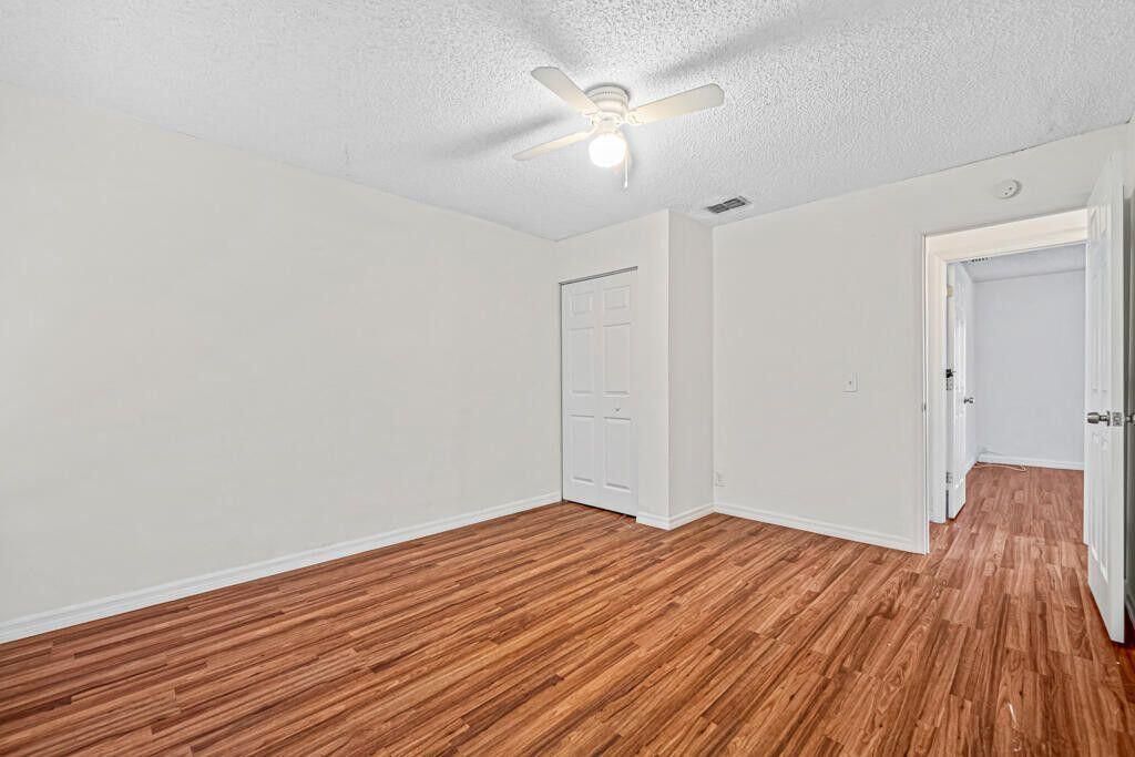 В аренду: $2,500 (3 спален, 2 ванн, 1279 Квадратных фут)