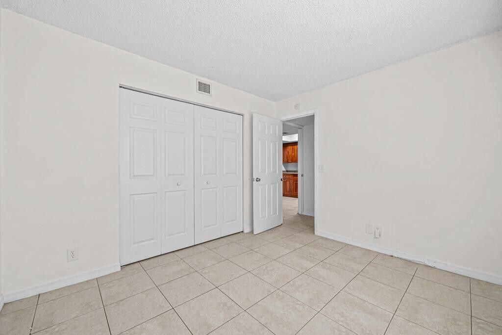 В аренду: $2,500 (3 спален, 2 ванн, 1279 Квадратных фут)