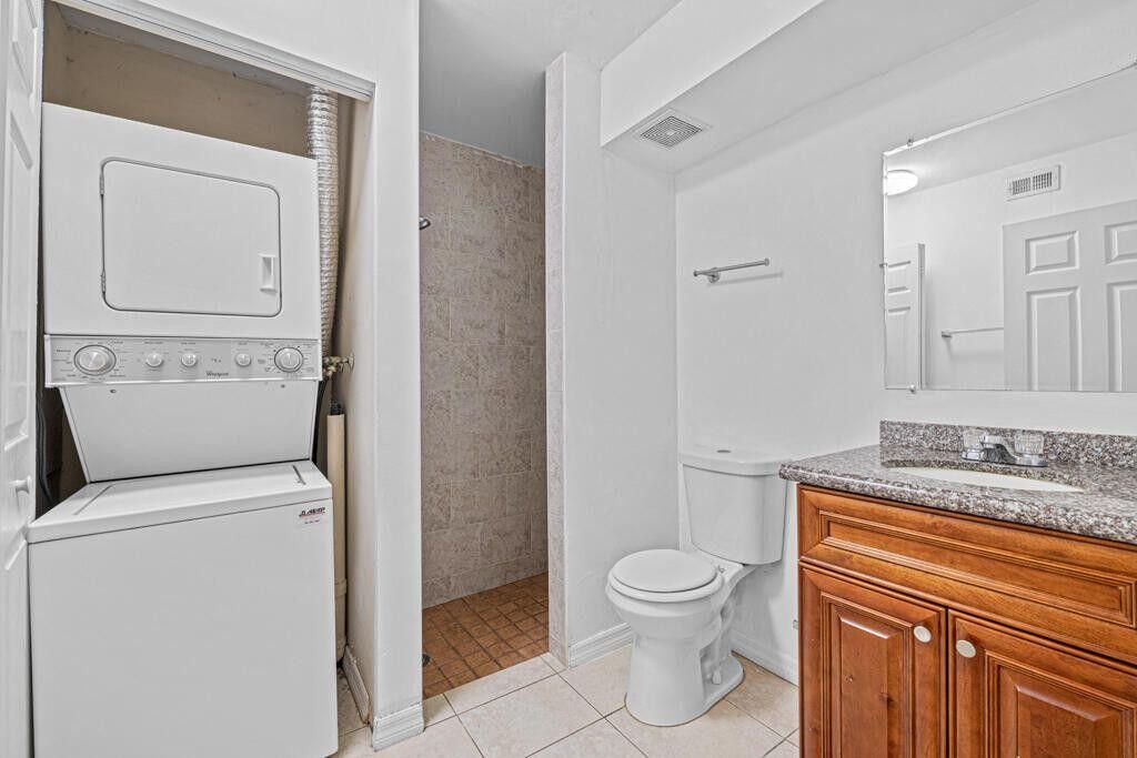 В аренду: $2,500 (3 спален, 2 ванн, 1279 Квадратных фут)