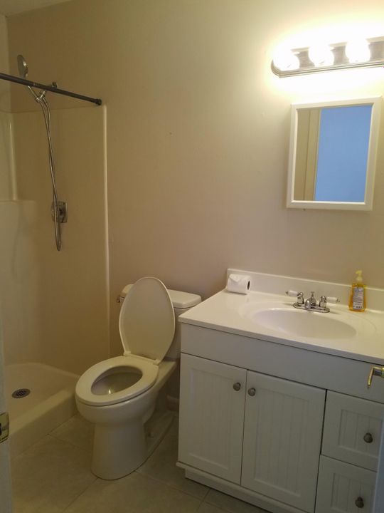 En Renta: $2,275 (2 camas, 2 baños, 1102 Pies cuadrados)