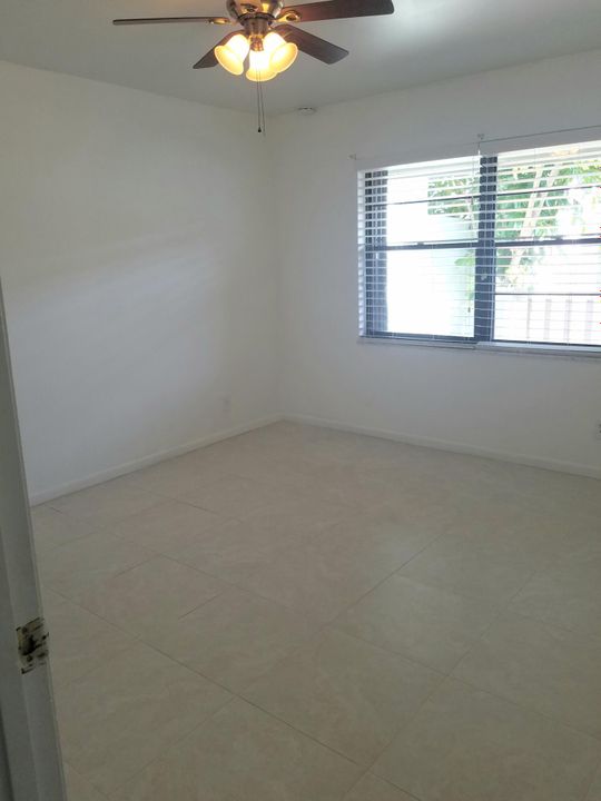 En Renta: $2,275 (2 camas, 2 baños, 1102 Pies cuadrados)