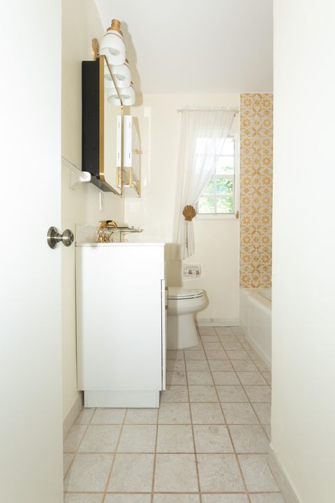 出租: $3,500 (1 贝兹, 1 浴室, 150 平方英尺)