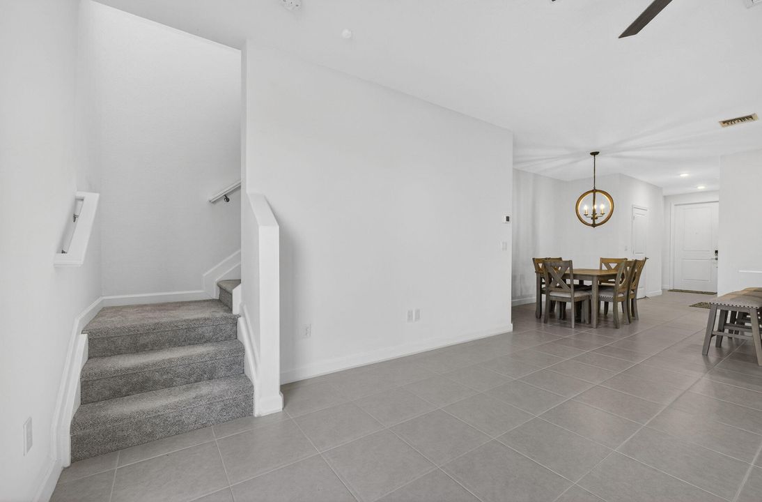 En Renta: $2,400 (3 camas, 2 baños, 1632 Pies cuadrados)